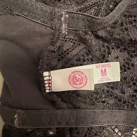 Two Lace bralettes. - Picture 4 of 6